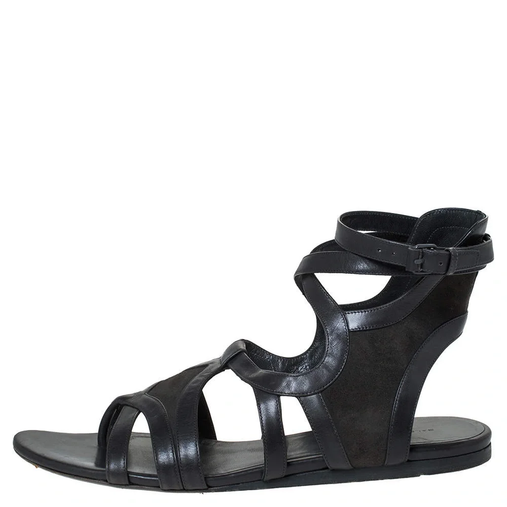 Balenciaga Black Leather Gladiator Flat Sandals Size 38 (SMALL PUNCTURE ON HEEL) - Picture 2 of 12